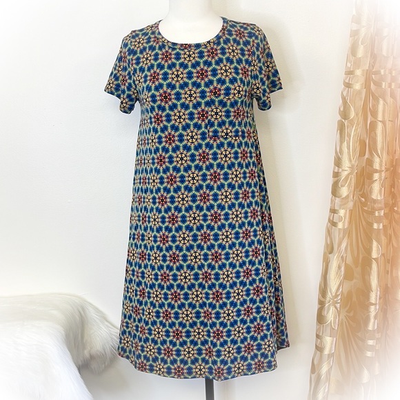 💕Beautiful Lularoe Carly High Low Swing Dress💕 - Picture 3 of 8